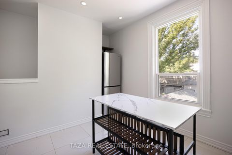 Photo 21 at 46 Euclid Avenue, Bellwoods, Toronto