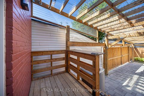 Photo 33 at 46 Euclid Avenue, Bellwoods, Toronto