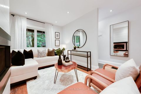 Photo 8 at 281 Arlington Avenue, Cedarvale, Toronto
