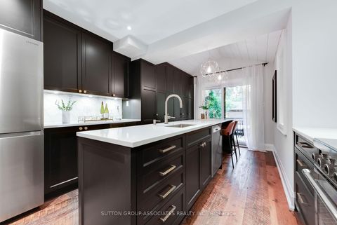 Photo 13 at 281 Arlington Avenue, Cedarvale, Toronto