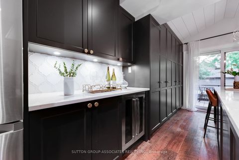 Photo 14 at 281 Arlington Avenue, Cedarvale, Toronto