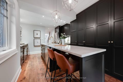 Photo 15 at 281 Arlington Avenue, Cedarvale, Toronto