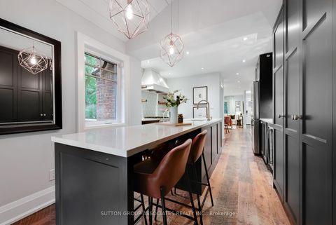 Photo 16 at 281 Arlington Avenue, Cedarvale, Toronto