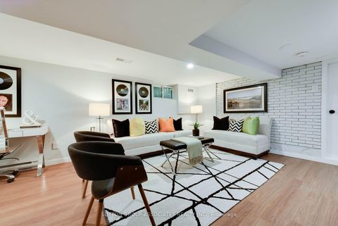 Photo 26 at 281 Arlington Avenue, Cedarvale, Toronto