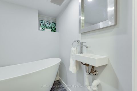 Photo 34 at 281 Arlington Avenue, Cedarvale, Toronto
