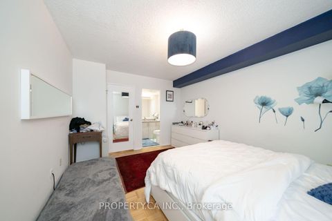 Photo 14 at 303 - 75 Graydon Hall Drive, Donalda, Toronto