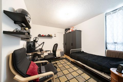Photo 16 at 303 - 75 Graydon Hall Drive, Donalda, Toronto