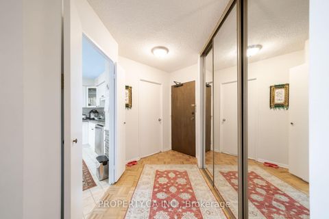 Photo 22 at 303 - 75 Graydon Hall Drive, Donalda, Toronto
