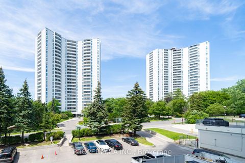 Photo 24 at 303 - 75 Graydon Hall Drive, Donalda, Toronto