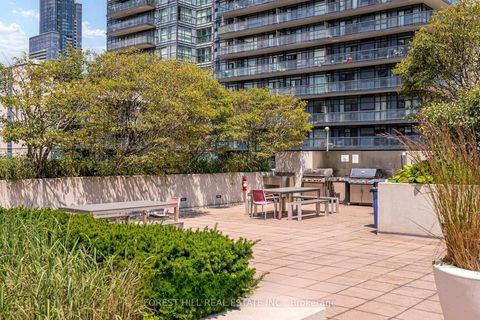Photo 9 at 917 - 111 Elizabeth Street, Bay Street Corridor, Toronto