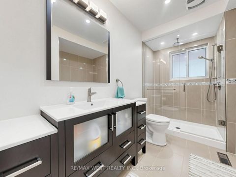 Photo 12 at 41 Burnview Crescent, Woburn, Toronto