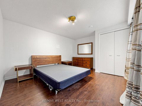 Photo 18 at 41 Burnview Crescent, Woburn, Toronto