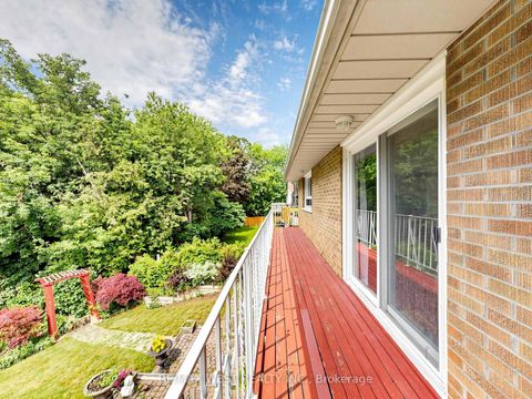 Photo 22 at 41 Burnview Crescent, Woburn, Toronto