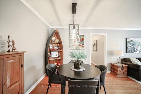 Photo 12 at 689 Sunnypoint Drive, Leslie Valley, Newmarket