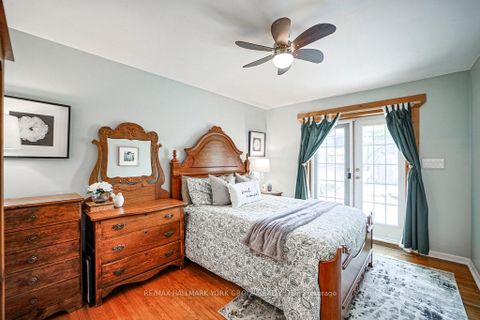 Photo 14 at 689 Sunnypoint Drive, Leslie Valley, Newmarket