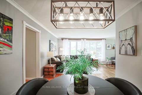 Photo 22 at 689 Sunnypoint Drive, Leslie Valley, Newmarket