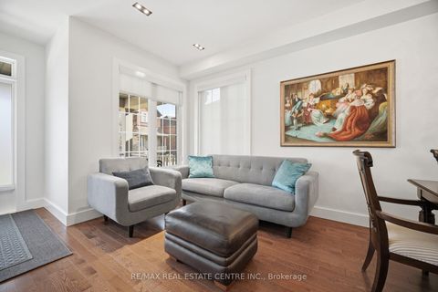 Photo 4 at 146 Riding Mountain Drive, Jefferson, Richmond Hill