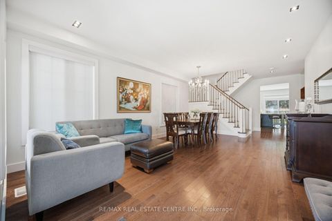 Photo 6 at 146 Riding Mountain Drive, Jefferson, Richmond Hill