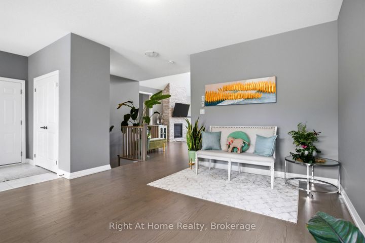 Photo 2 at 46 Holtby Court E, Port Perry, Scugog
