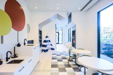 Photo 18 at 525 - 285 Dufferin Street, South Parkdale, Toronto