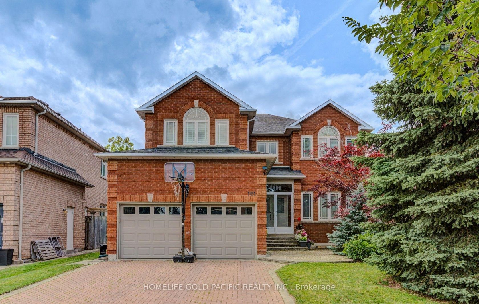 101 Clarendon Drive, Bayview Hill, Richmond Hill photo number 2