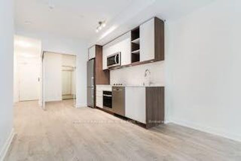 Photo 4 at 410 - 543 Richmond Street W, Waterfront Communities C1, Toronto