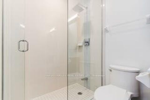 Photo 15 at 410 - 543 Richmond Street W, Waterfront Communities C1, Toronto