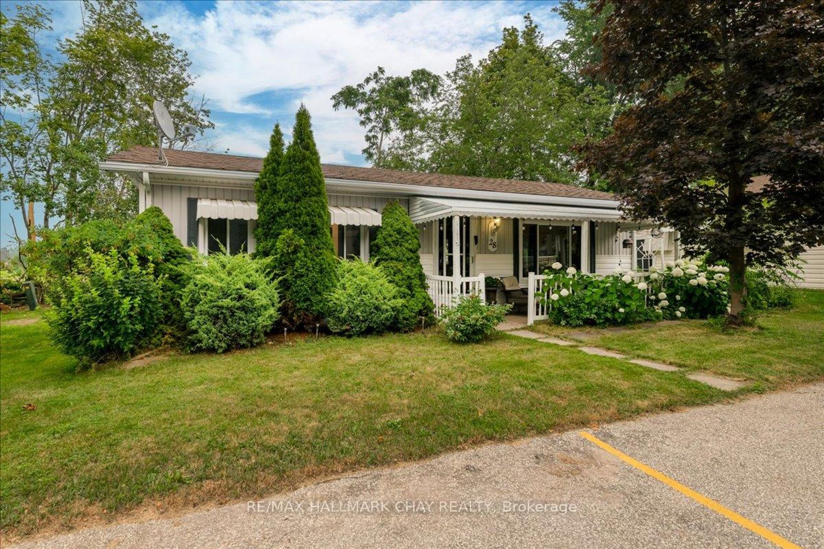 28 Flora Court, Rural Innisfil, Innisfil photo number 2
