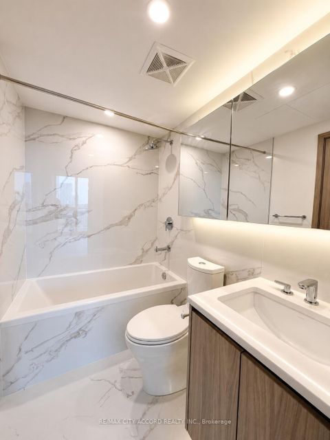Photo 3 at 3 Concord City Place Way, Waterfront Communities C1, Toronto