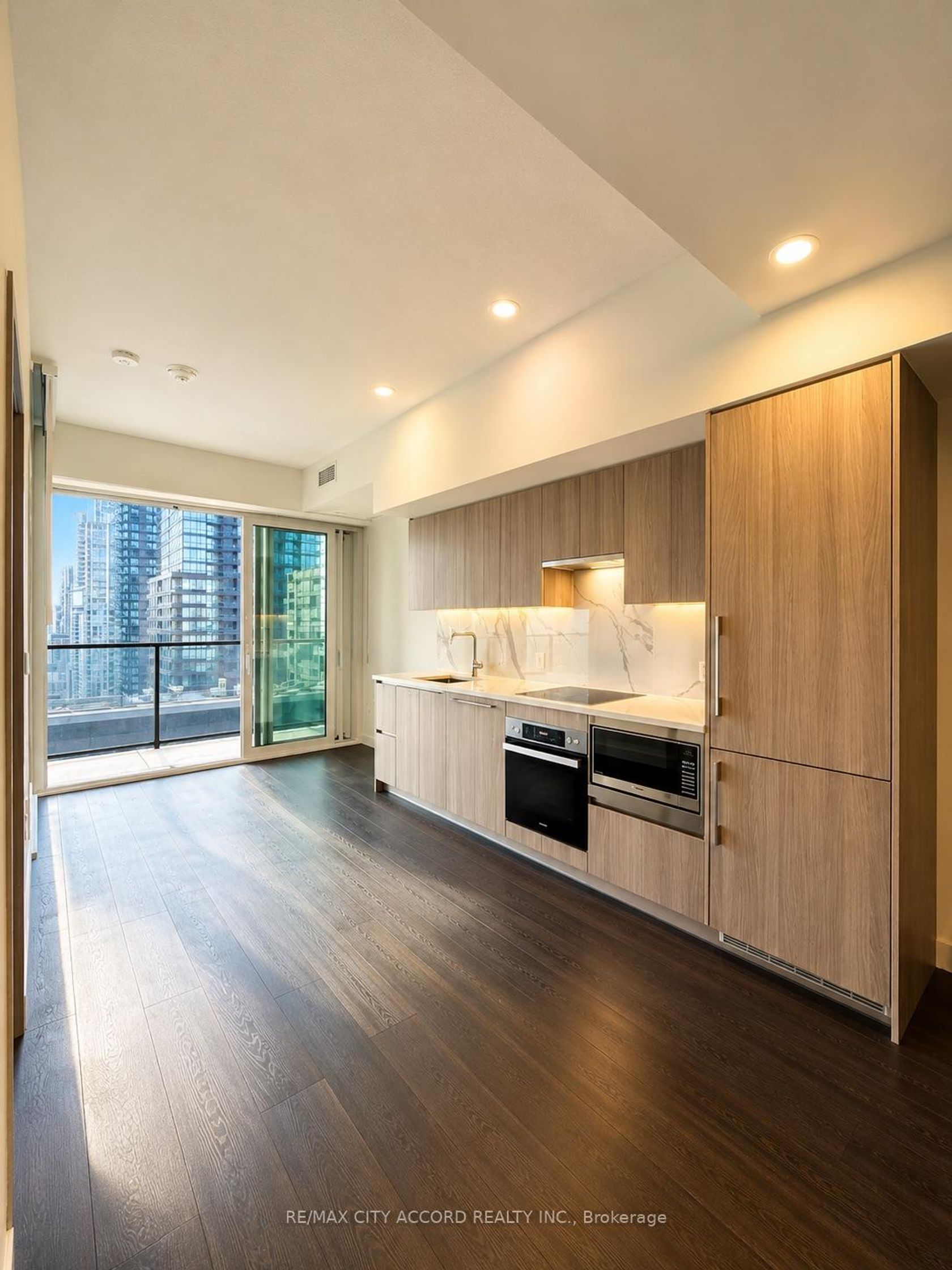 3 Concord City Place Way, Waterfront Communities C1, Toronto 