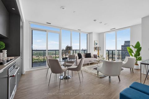 Photo 3 at 3104 - 10 INN ON THE PARK Drive, Don Mills, Toronto