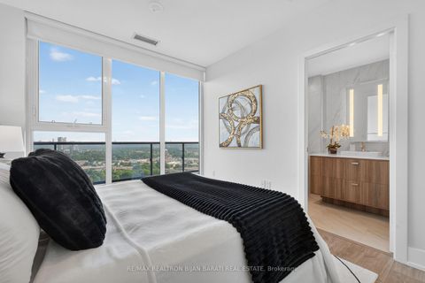 Photo 18 at 3104 - 10 INN ON THE PARK Drive, Don Mills, Toronto