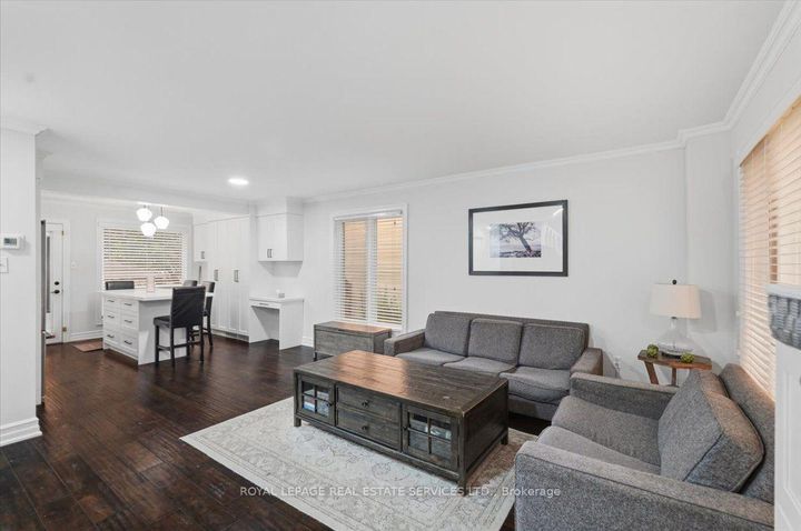 Photo 2 at 5185 Bunton Crescent, Orchard, Burlington