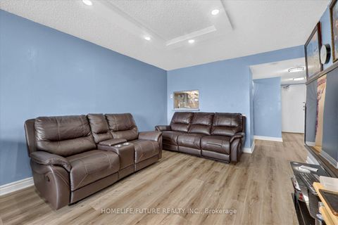 Photo 9 at 708 - 2460 Eglinton Avenue E, Eglinton East, Toronto