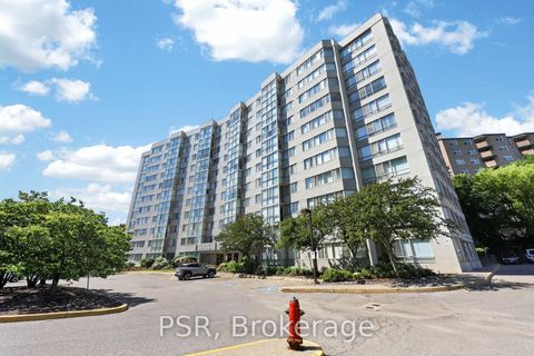Photo 2 at 806 - 270 Davis Drive, Central Newmarket, Newmarket