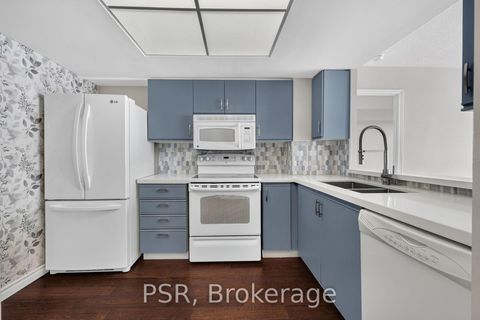 Photo 6 at 806 - 270 Davis Drive, Central Newmarket, Newmarket
