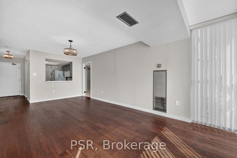Photo 11 at 806 - 270 Davis Drive, Central Newmarket, Newmarket