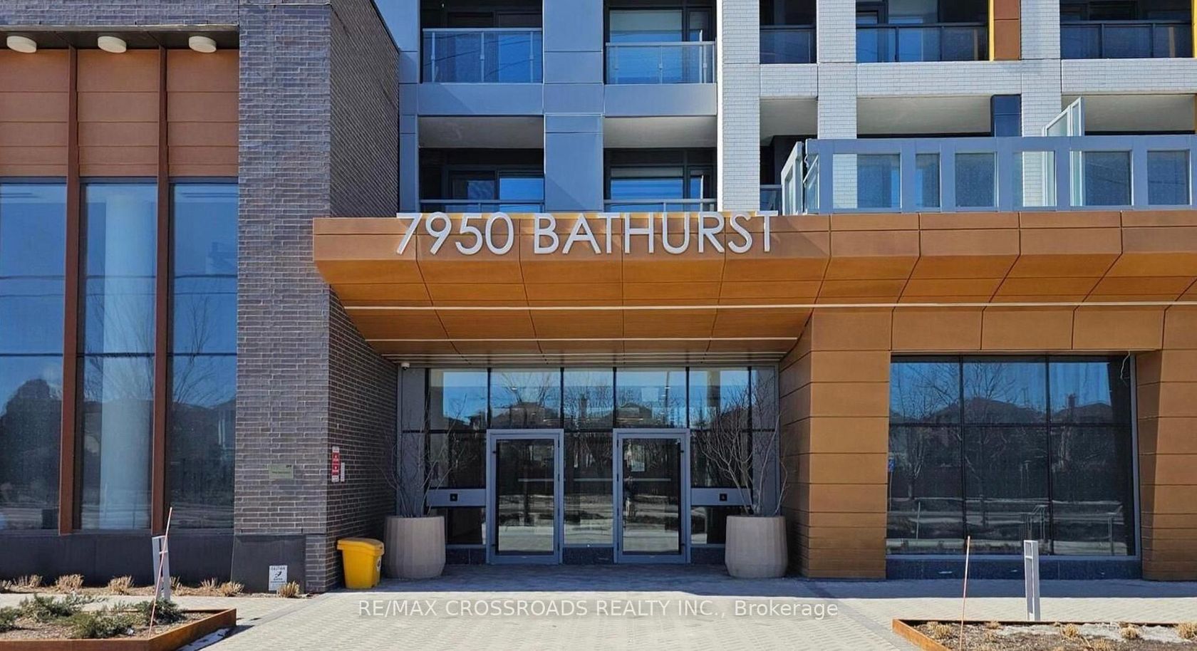 902 - 7950 Bathurst Street, Beverley Glen, Vaughan photo number 2