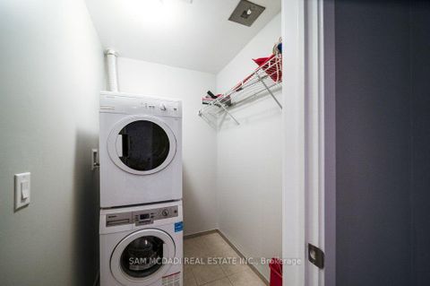Photo 7 at 608 - 70 Temperance Street, Bay Street Corridor, Toronto
