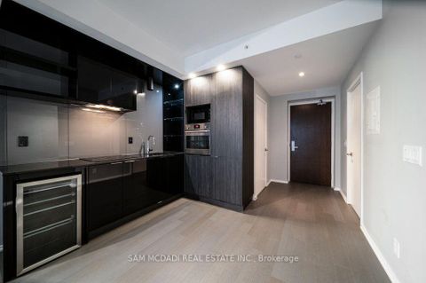 Photo 12 at 608 - 70 Temperance Street, Bay Street Corridor, Toronto