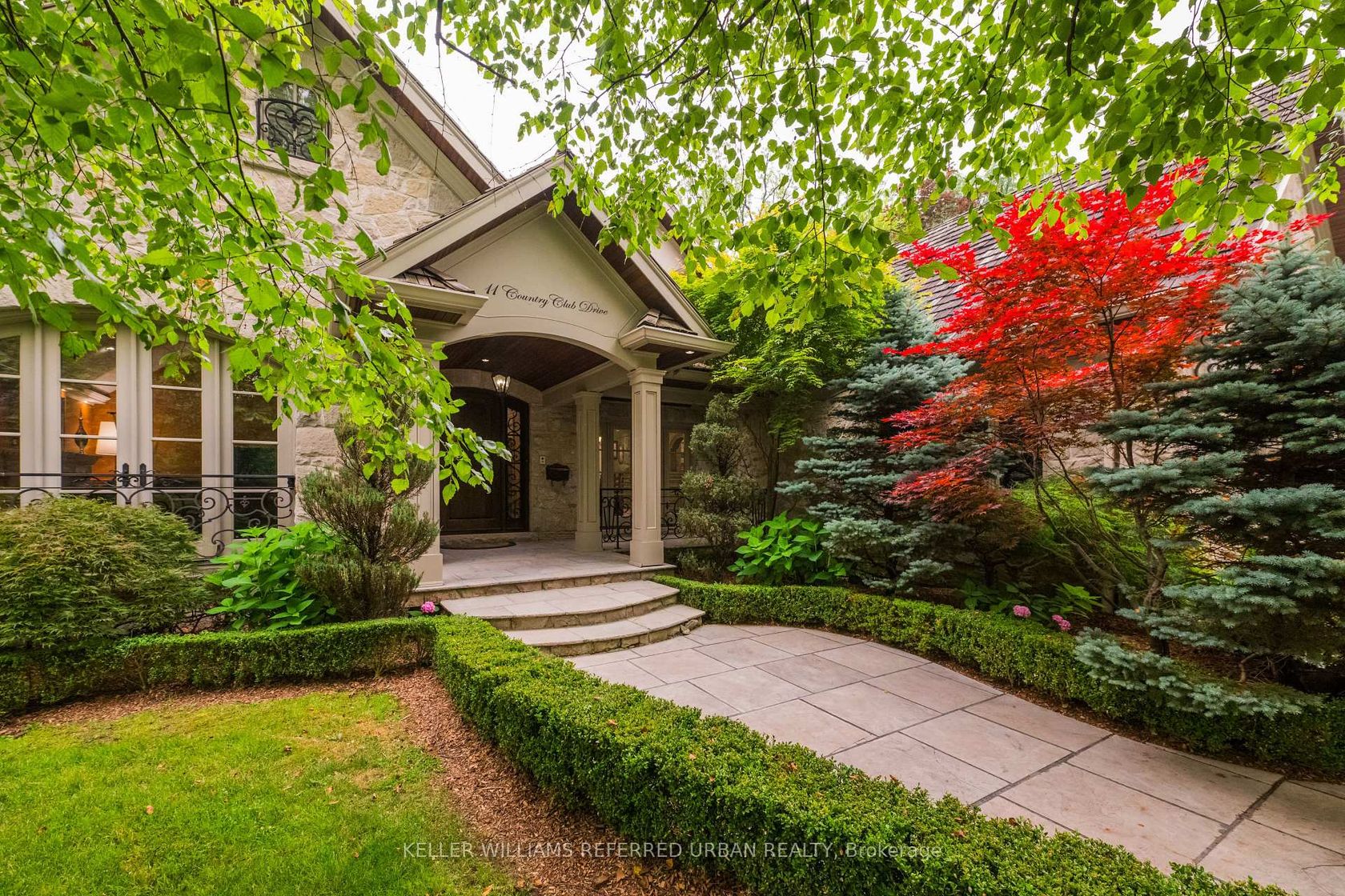 11 Country Club Drive, Humber Valley, Toronto 