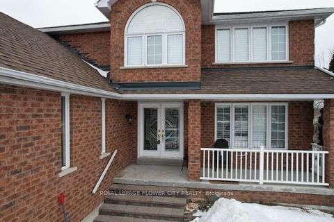 Photo 0 at 43 Carley Crescent, Painswick South, Barrie