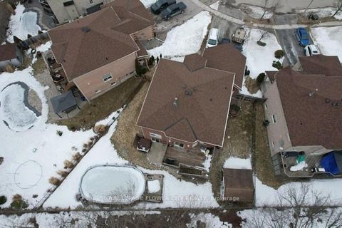 Photo 4 at 43 Carley Crescent, Painswick South, Barrie