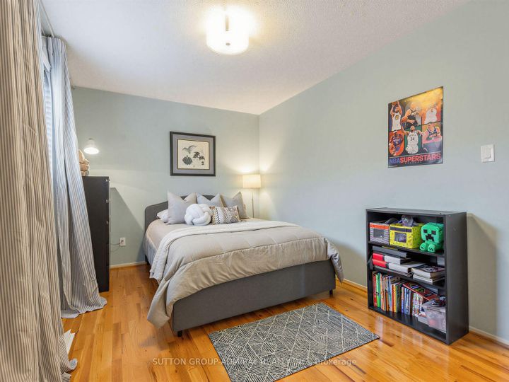 Photo 23 at 59 Marita Place, Glen Shields, Vaughan
