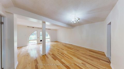 Photo 13 at 73 - 6 Esterbrooke Avenue, Don Valley Village, Toronto