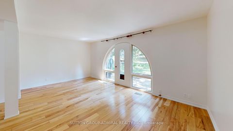 Photo 17 at 73 - 6 Esterbrooke Avenue, Don Valley Village, Toronto