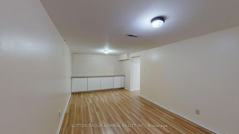 Photo 36 at 73 - 6 Esterbrooke Avenue, Don Valley Village, Toronto