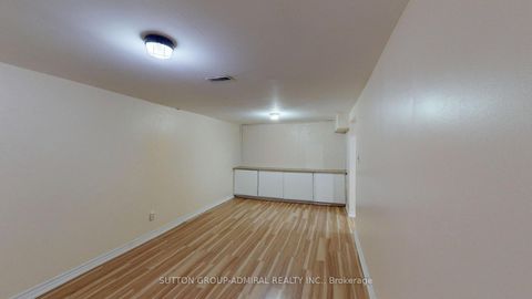Photo 37 at 73 - 6 Esterbrooke Avenue, Don Valley Village, Toronto