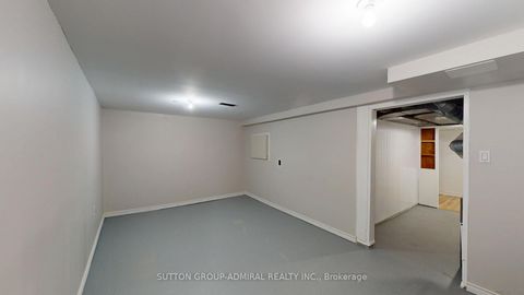 Photo 39 at 73 - 6 Esterbrooke Avenue, Don Valley Village, Toronto