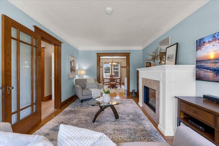 Photo 5 at 99 Tuxedo Avenue S, Delta, Hamilton